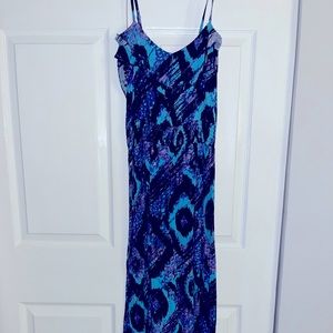 Medium tee shirt material maxi dress, gently used